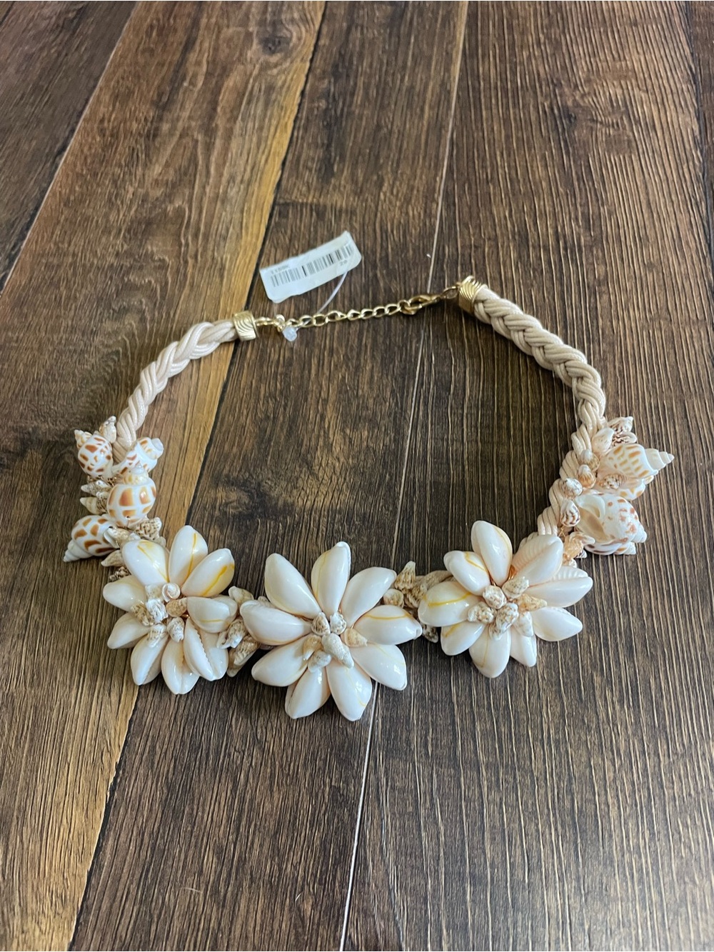 NWT Handcrafted Santorini Cream Shell Flower Statement Necklace - Women Jewelry - Picture 6 of 7
